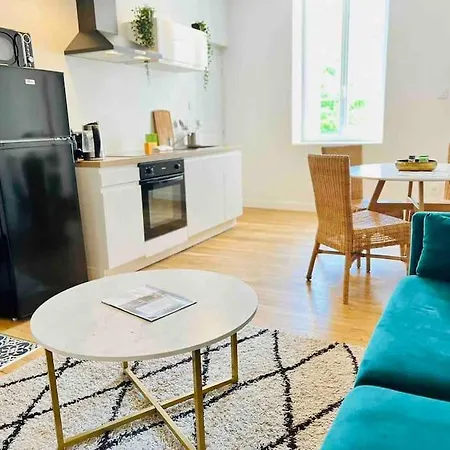 Apartment Le Philibert : 50m², 4 Prs, 2 Ch : Proche Gare